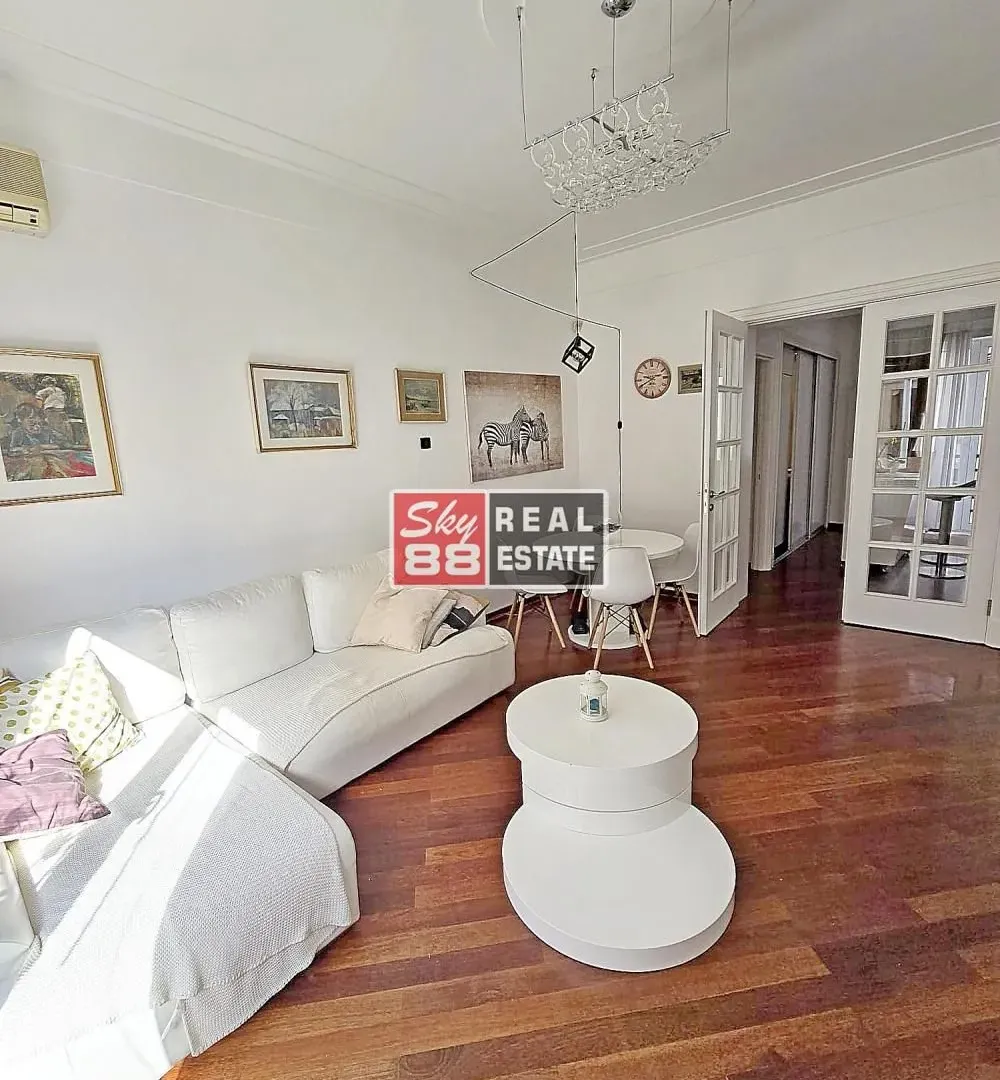 Izdavanje, trosoban stan, 86m², Kalenić Pijaca, Vračar Sve Podlokacije