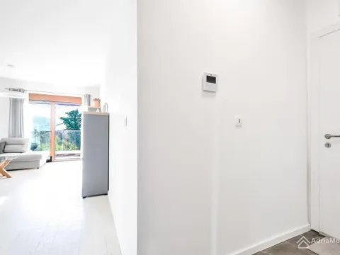 Prodaja, dvosoban stan, 69m², Donja Lastva, Tivat - image 17