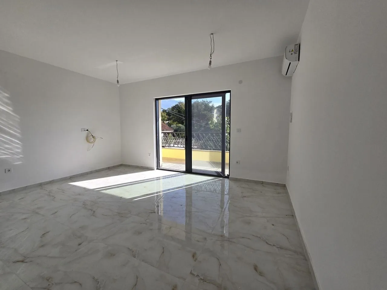 Prodaja, jednosoban stan, 39m², Tivat, Crna Gora