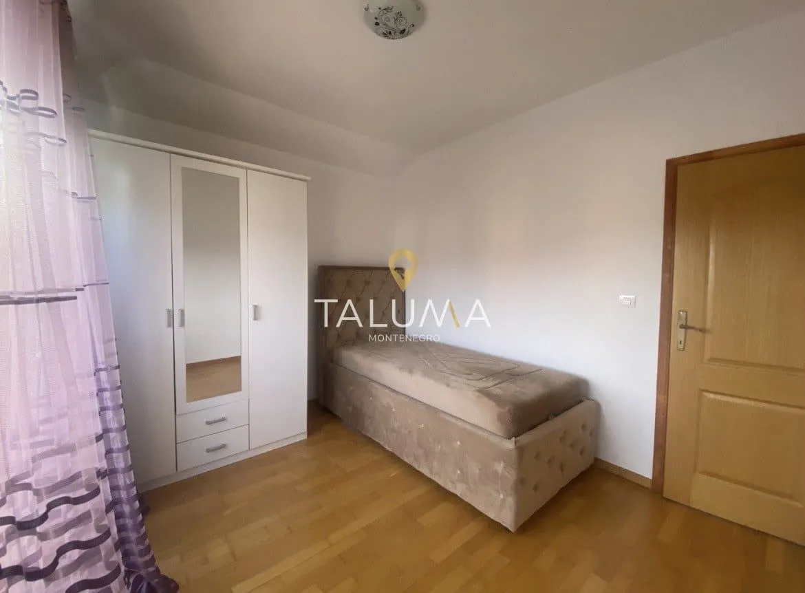 Izdavanje, dvosoban stan, 67m², Zagorič, Podgorica