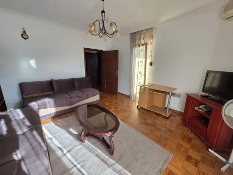 Rent, two bedroom apartment, 85m², Stari Aerodrom, Podgorica - image 5