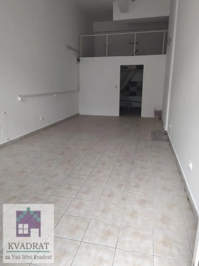 Izdavanje, poslovni prostor, 40m², Obrenovac, Beograd