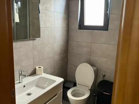 Izdavanje, jednosoban stan, 65m², Murtovina, Podgorica - image 11