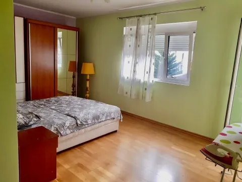Rent, two bedroom apartment, 70m², Lazi, Budva - image 10