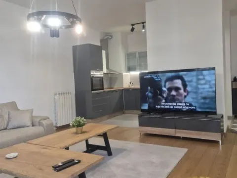 Stan in Novi Beograd Blok 65