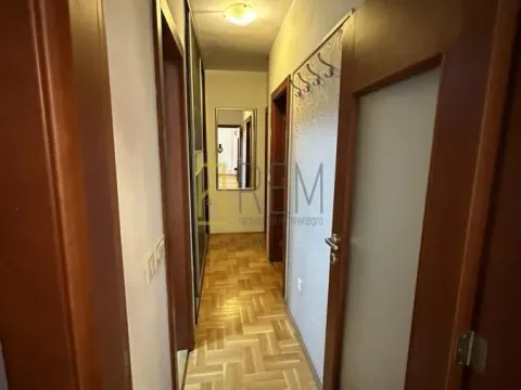 Izdavanje, dvosoban stan, 62m², Centar, Podgorica - image 5