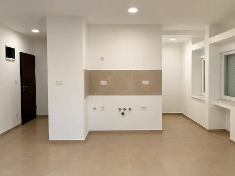 Prodaja, jednosoban stan, 58m², Preko Morače, Podgorica - image 4