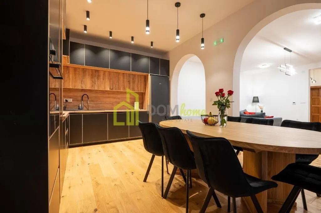 Sale, house, 270m², Bar, Crna Gora