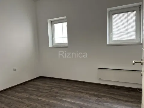 Prodaja, dvosoban stan, 106m², Pantelej, Niš - image 11