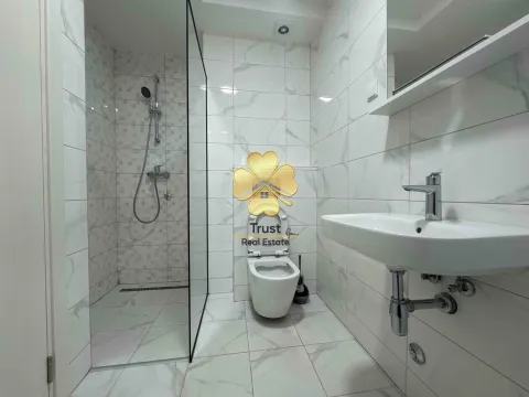 Izdavanje, dvosoban stan, 70m², Stari Aerodrom, Podgorica - image 7