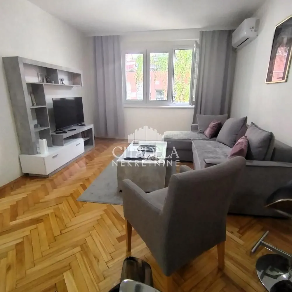 Rent, two bedroom apartment, 50m², Čukarica, Beograd