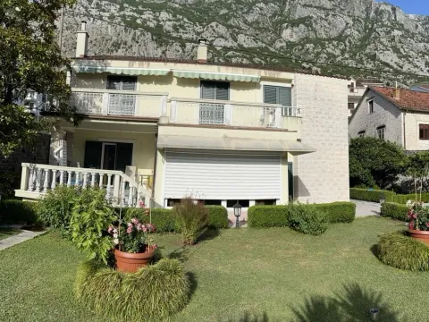 Prodaja, kuća, 230m², Dobrota, Kotor - image 20