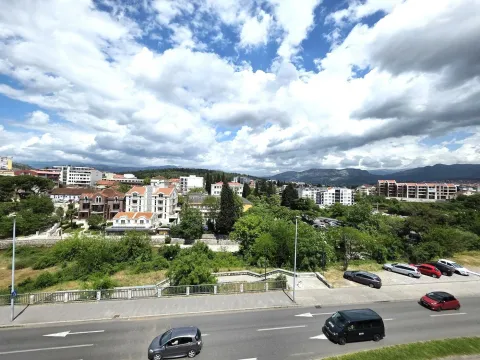 Izdavanje, stan, 42m², Centar, Podgorica - image 10