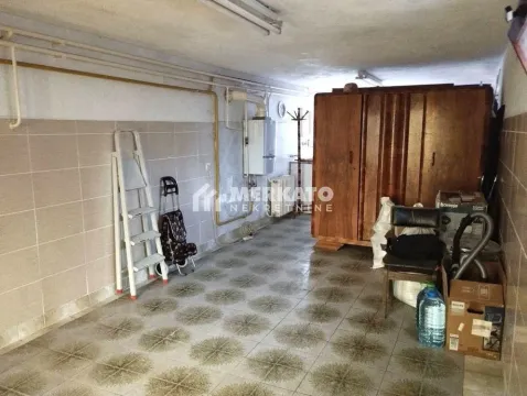 Prodaja, kuća, 236m², Elemir, Zrenjanin - image 19