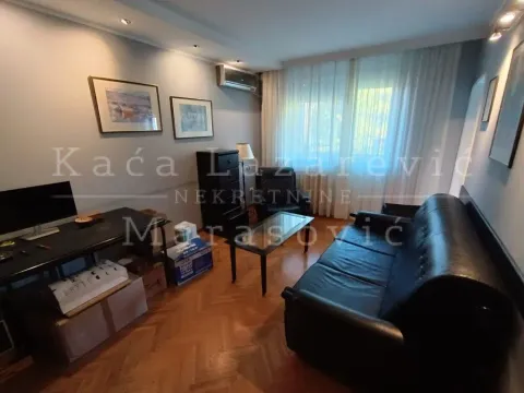 Rent, two bedroom apartment, 52m², Šumice, Beograd