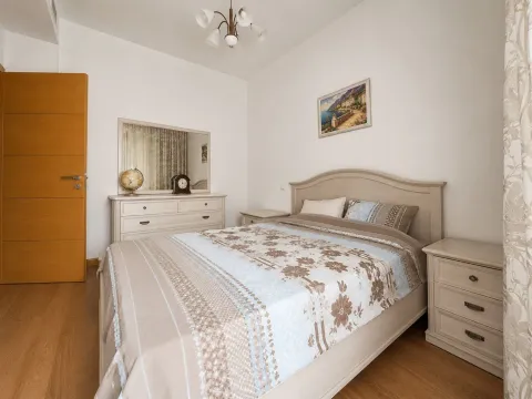 Prodaja, dvosoban stan, 77m², Centar, Budva - image 14