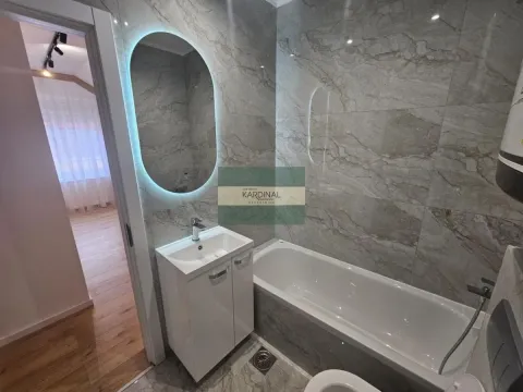 Prodaja, trosoban stan, 58m², Centar, Novi Sad - image 13