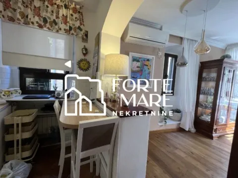 Prodaja, trosoban stan, 97m², Kotor, Crna Gora - image 6