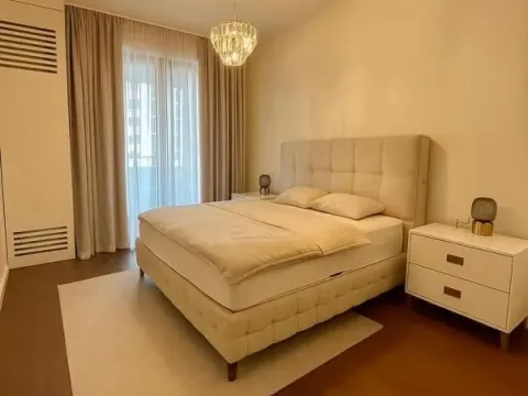 Izdavanje, trosoban stan, 120m², Savski Venac, Beograd - image 6
