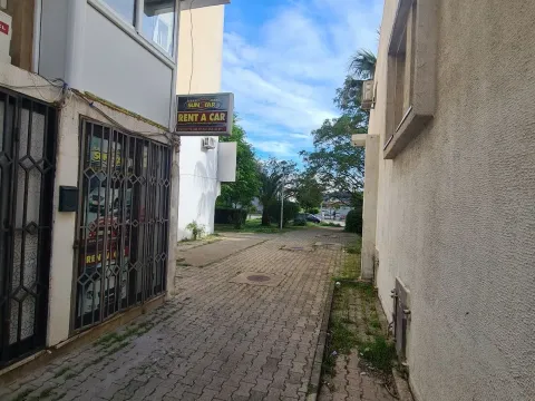 Sale, office space, 38m², Makedonsko naselje, Bar - image 2