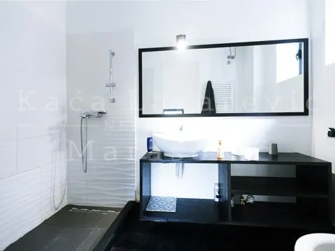 Prodaja, kuća, 204m², Stari Grad, Beograd - image 19