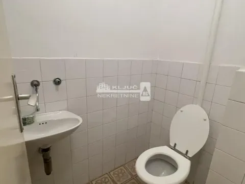 Prodaja, trosoban stan, 77m², Kalenić Pijaca, Vračar Sve Podlokacije - image 11