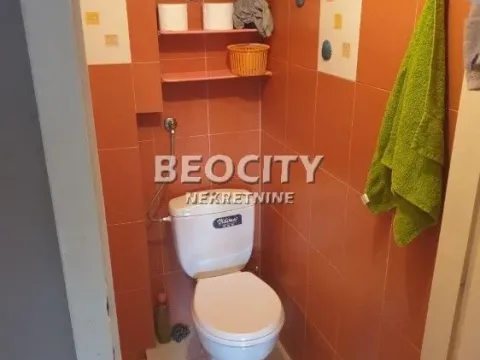 Prodaja, kuća, 250m², Brace Jerković, Voždovac Sve Podlokacije - image 5