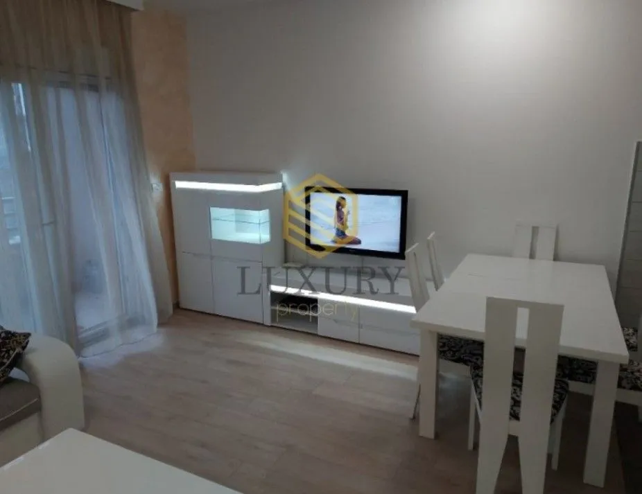 Rent, two bedroom apartment, 70m², City Kvart, Podgorica