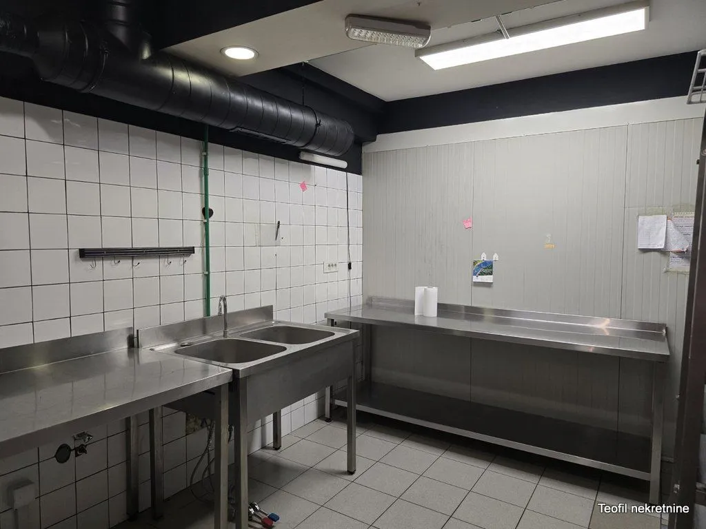 Rent, office space, 140m², Vračar Hram, Vračar Sve Podlokacije