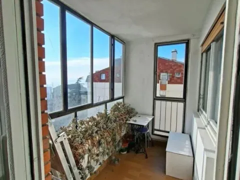 Prodaja, trosoban stan, 77m², Skojevsko Naselje, Beograd - image 15