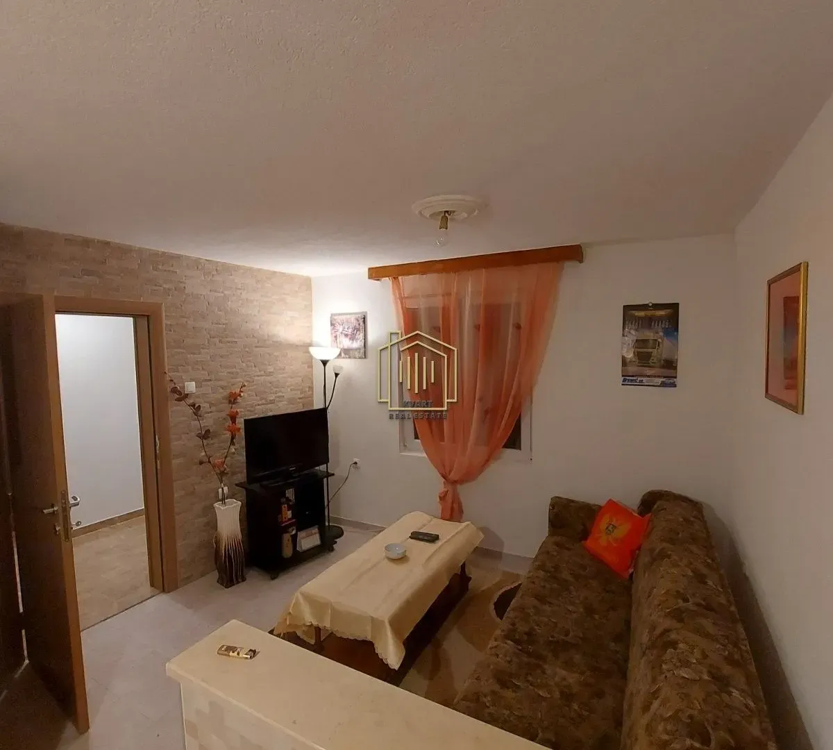 Izdavanje, jednosoban stan, 60m², Šušanj, Bar