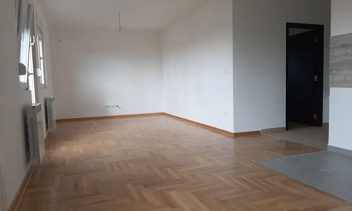 Prodaja, dvosoban stan, 80m², Ledine, Beograd