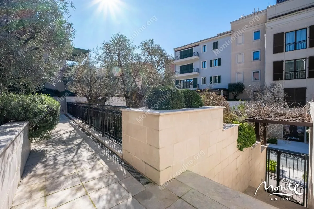 Prodaja, dvosoban stan, 115m², Porto Montenegro, Tivat