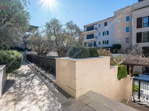 Sale, two bedroom apartment, 115m², Porto Montenegro, Tivat - image 31