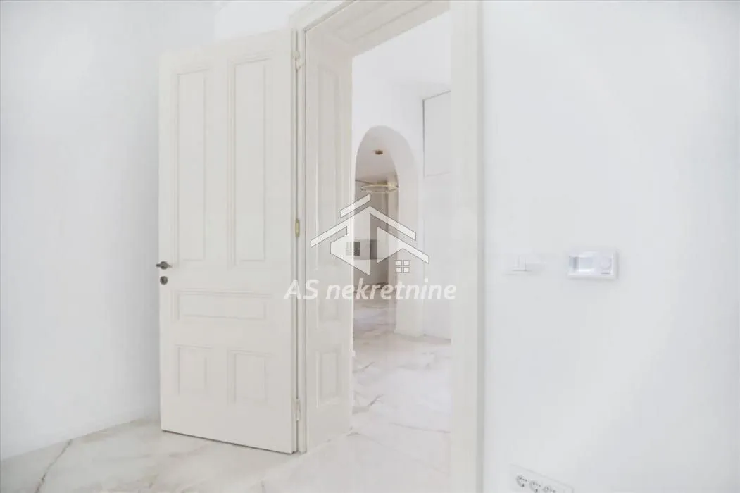 Rent, three bedroom apartment, 106m², Stari Grad, Beograd