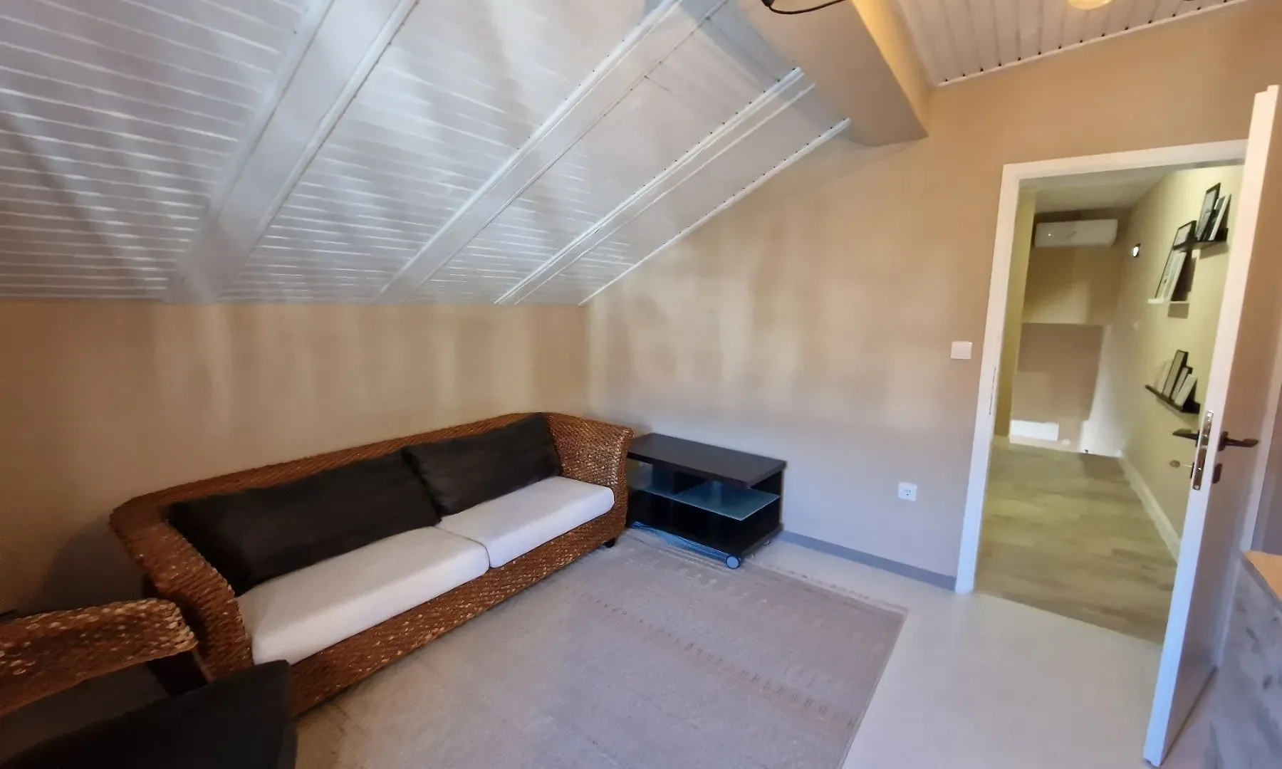 Rent, three bedroom apartment, 105m², Tivat, Crna Gora