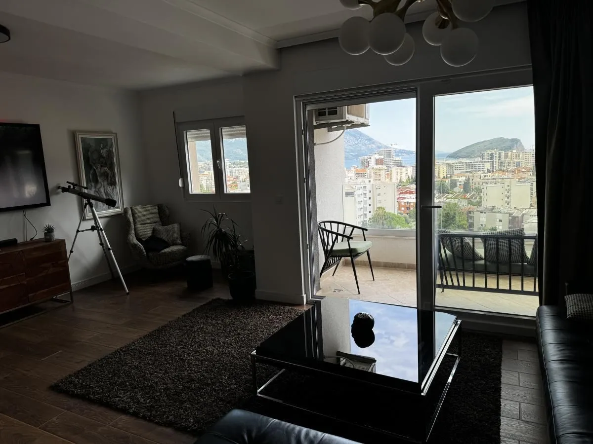 Prodaja, trosoban stan, 140m², Budva, Crna Gora