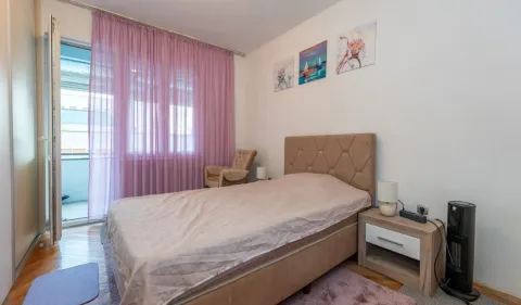 Rent, two bedroom apartment, 70m², Podgorica, Crna Gora - image 11