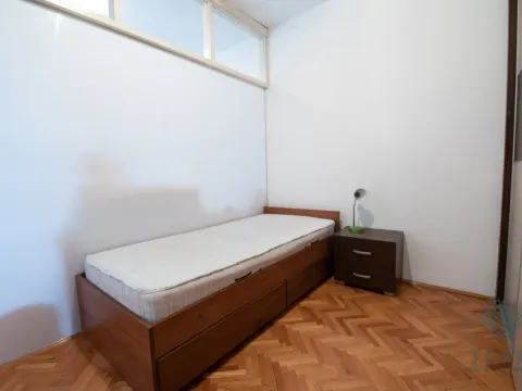 Izdavanje, dvosoban stan, 90m², Preko Morače, Podgorica - image 10