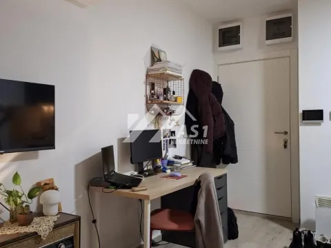 Izdavanje, jednosoban stan, 35m², Novi Sad Sve Podlokacije, Novi Sad - image 2