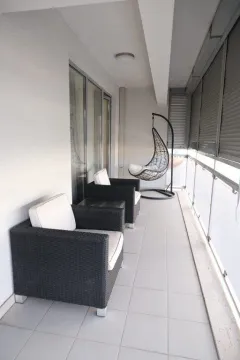 Izdavanje, četvorosoban stan, 178m², City Kvart, Podgorica - image 9