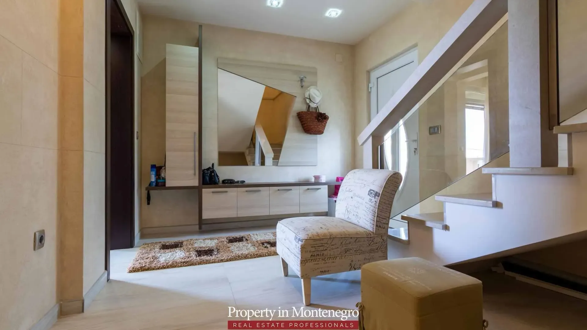 Prodaja, kuća, 267m², Mrčevac, Tivat