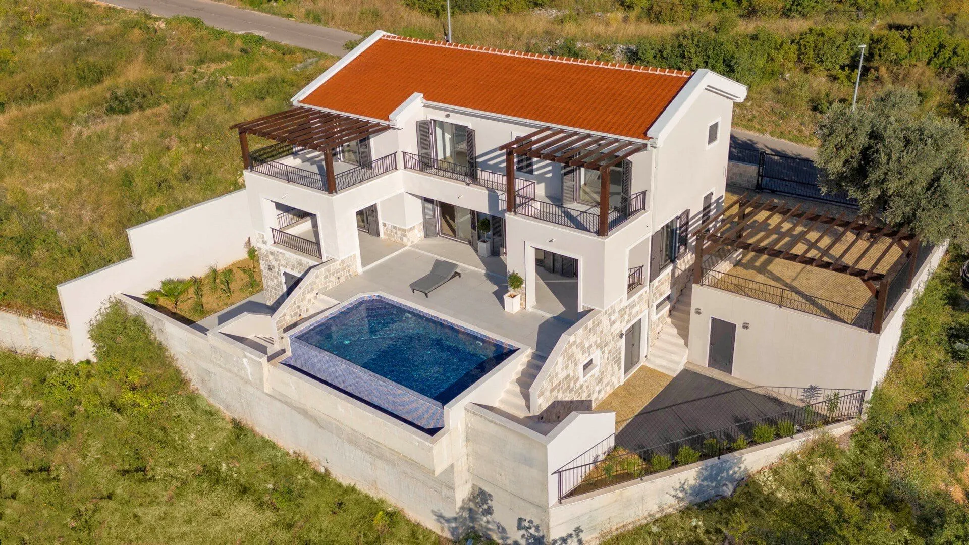 Sale, house, 420m², Blizikuće, Budva