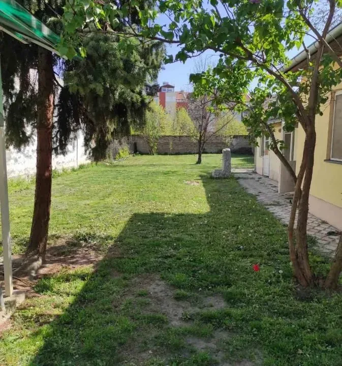 Prodaja, kuća, 200m², Betanija, Novi Sad Sve Podlokacije