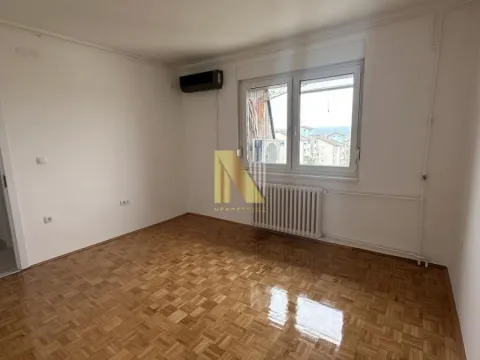 Prodaja, dvosoban stan, 60m², Novi Sad, Srbija - image 2