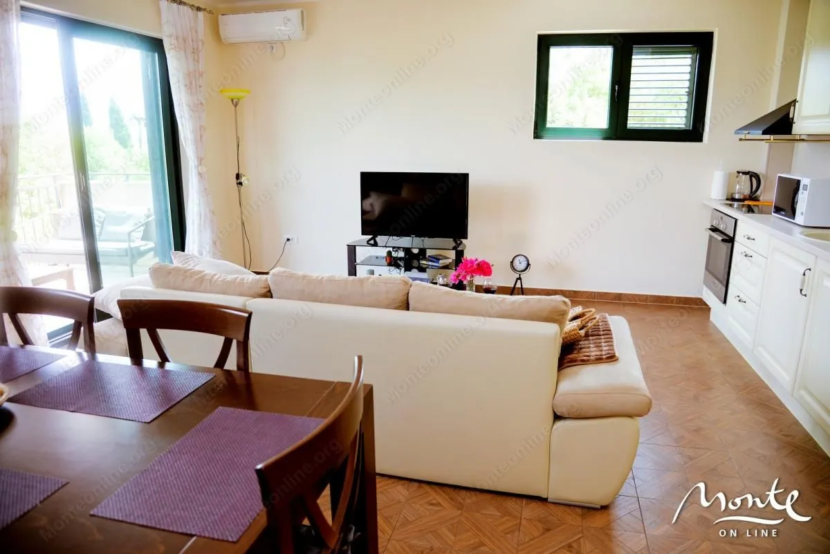 Sale, two bedroom apartment, 74m², Krašići, Tivat