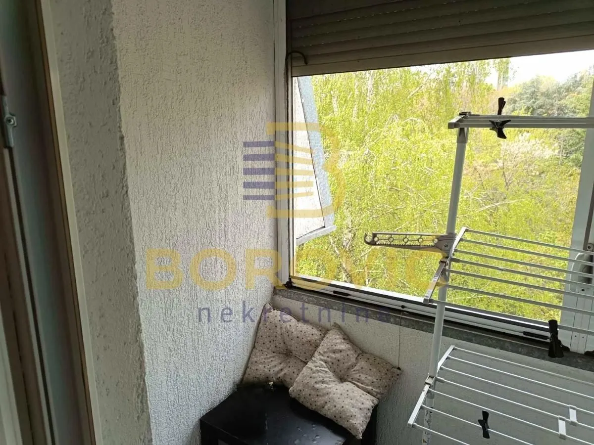 Prodaja, četvorosoban stan, 96m², Labudovo Brdo, Beograd