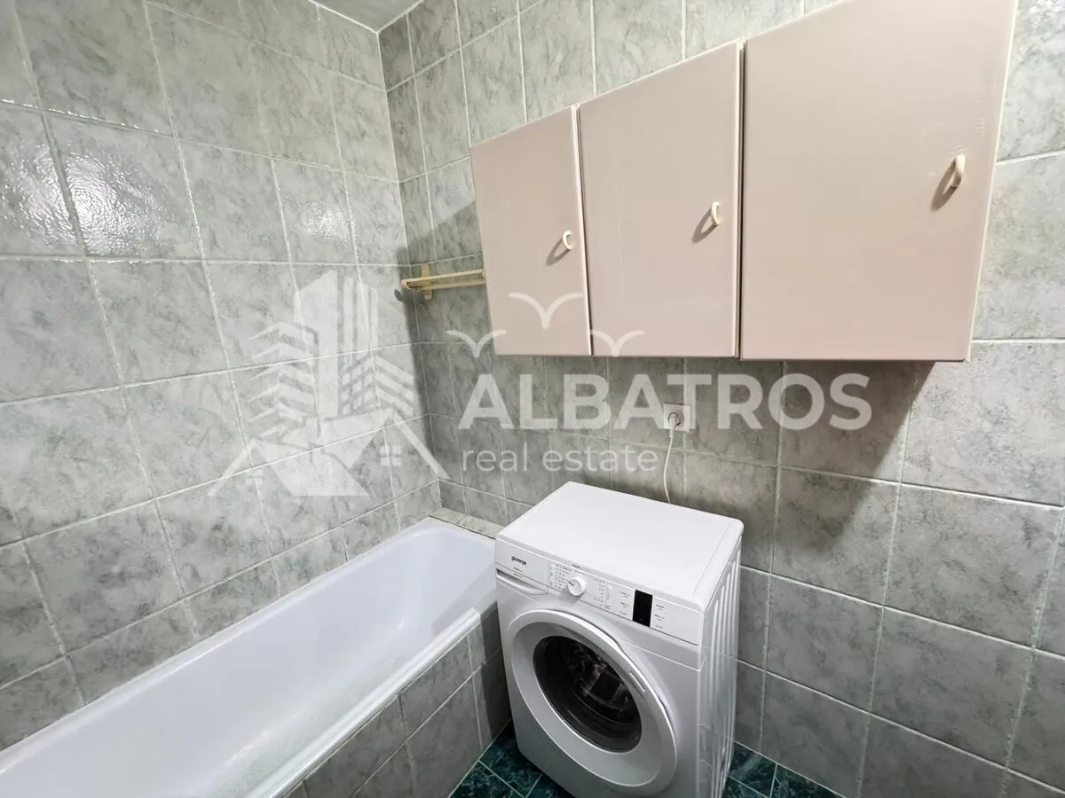 Prodaja, dvosoban stan, 77m², Centar, Bar