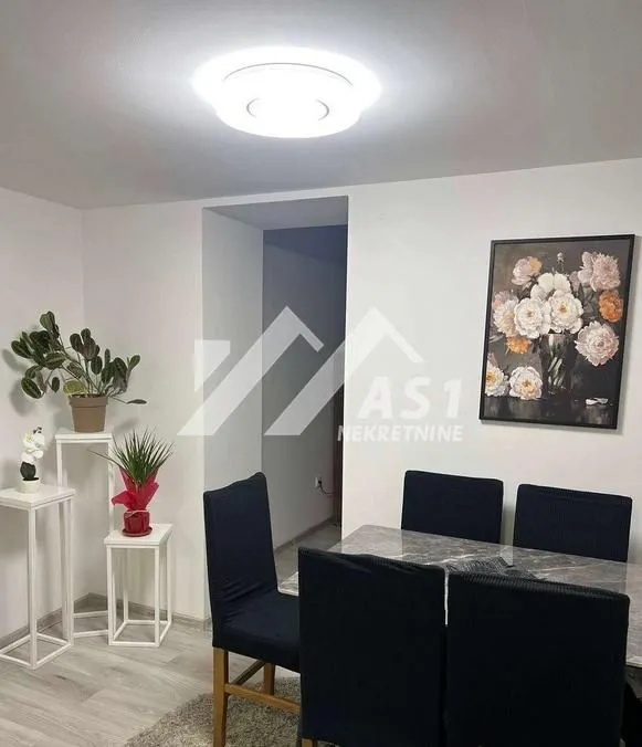 Izdavanje, kuća, 60m², Trandžament, Petrovaradin
