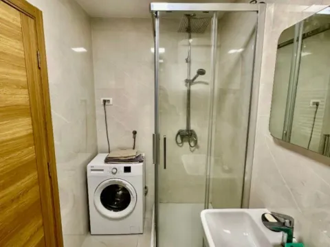 Izdavanje, jednosoban stan, 47m², City Kvart, Podgorica - image 9